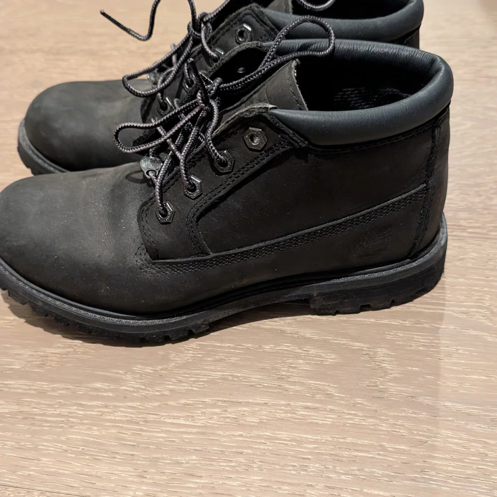 Timberland Women's Nellie Waterproof Chukka Boot - Black - Picture 3 of 7